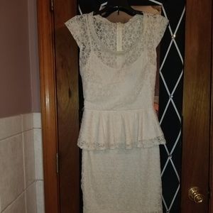 Beautiful Ivory T-Shirt Dress💛👗